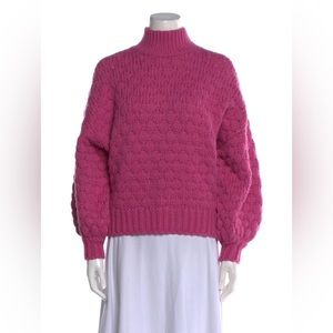 XS IRO Paris bright pink sweater. Cozy oversized fit. Made of wool and acrylic.